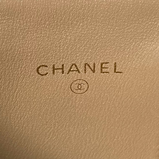 Ch**el cosmetic bags